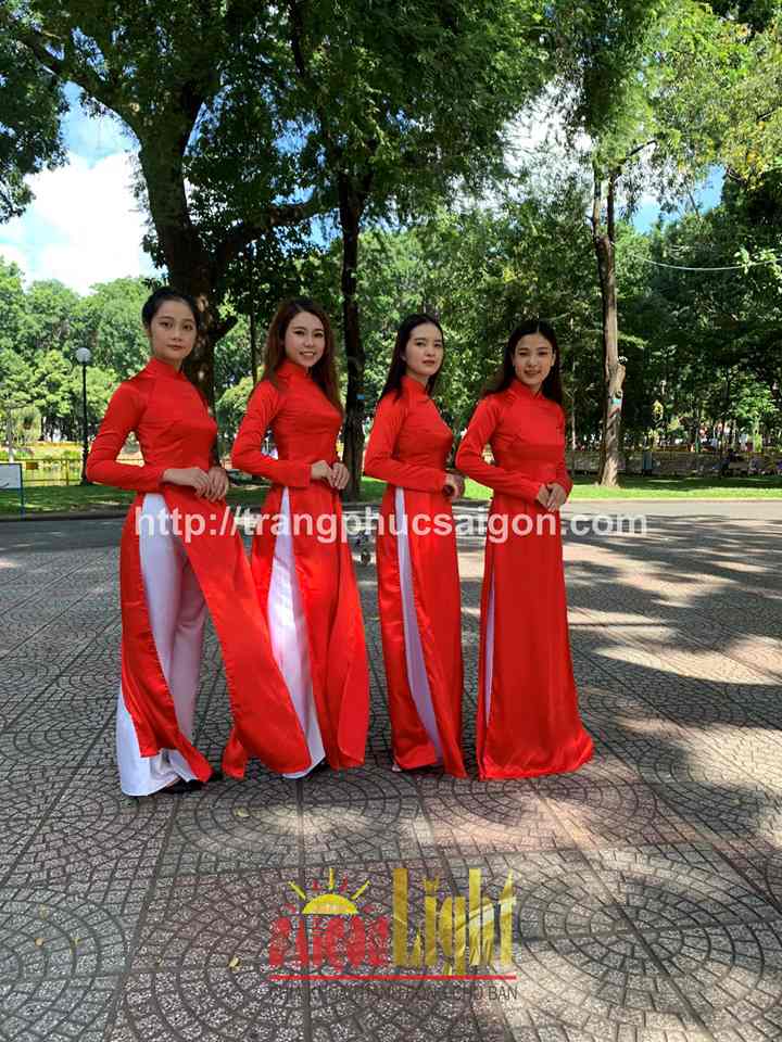 cho thuê áo dài màu đỏ phi bóng giá rẻ