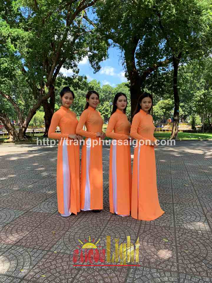 cho thuê áo dài lụa màu cam giá rẻ