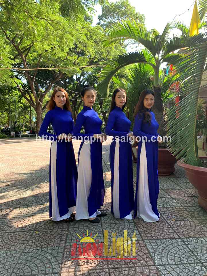 cho thuê áo dài lụa màu xanh dương giá rẻ