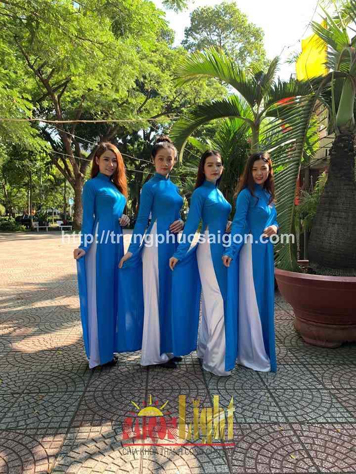 cho thuê áo dài lụa màu xanh dương giá rẻ