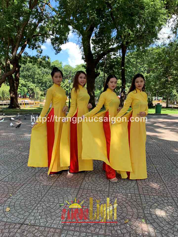cho thuê áo dài màu vàng giá rẻ