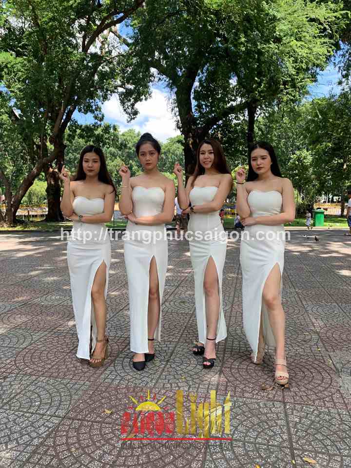 cho thuê đầm cúp ngực xẻ tà màu trắng dài giá rẻ