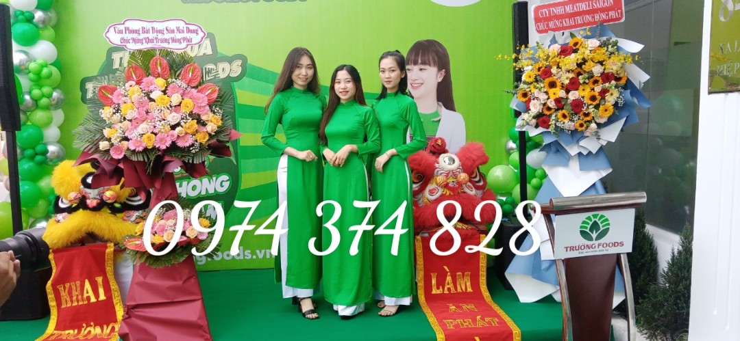 cho thuê áo dài lụa màu xanh lá giá rẻ