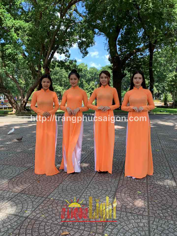 cho thuê áo dài lụa màu cam giá rẻ