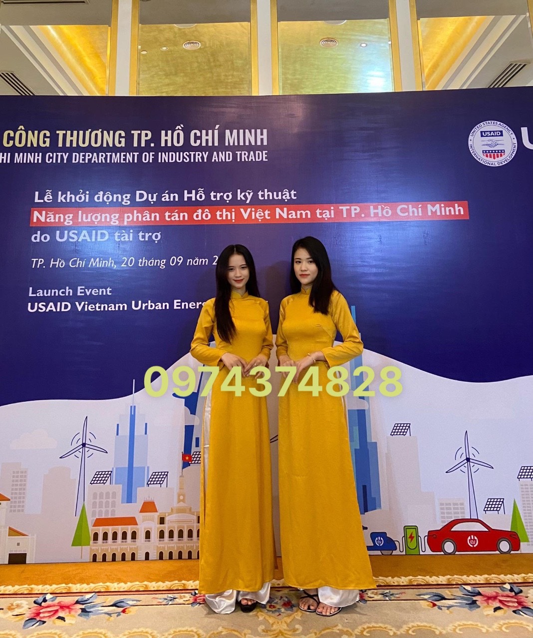 cho thuê áo dài màu vàng giá rẻ