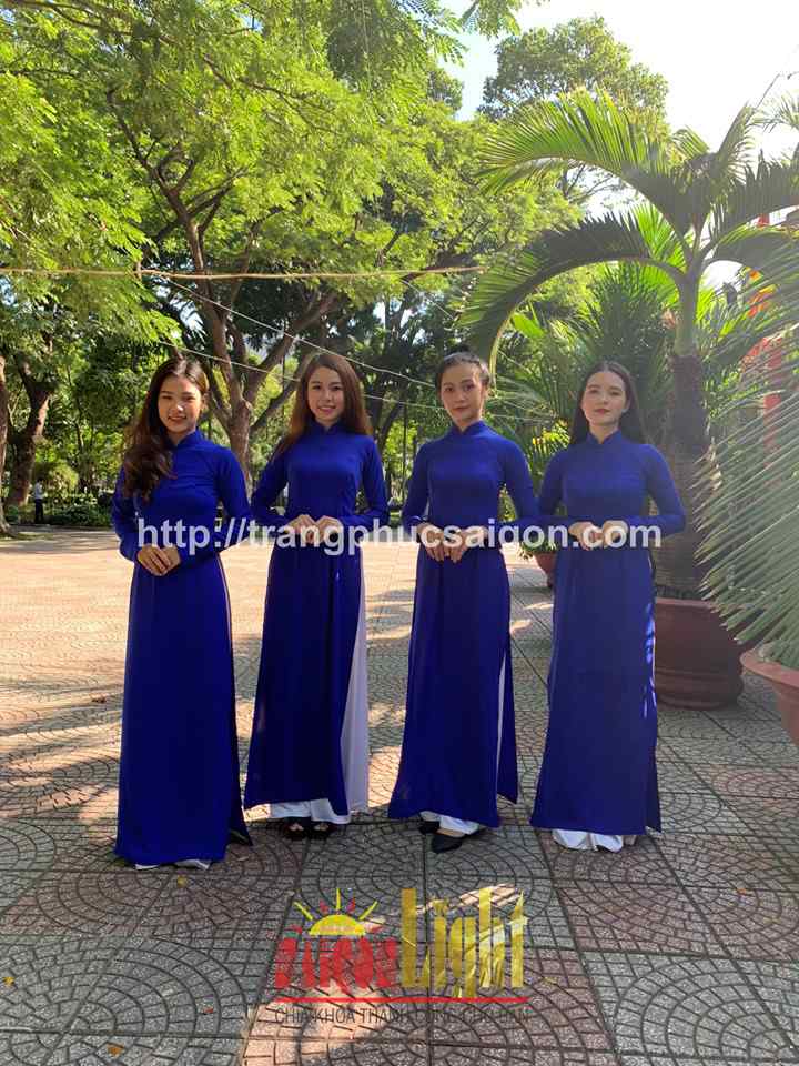 cho thuê áo dài lụa màu xanh dương giá rẻ