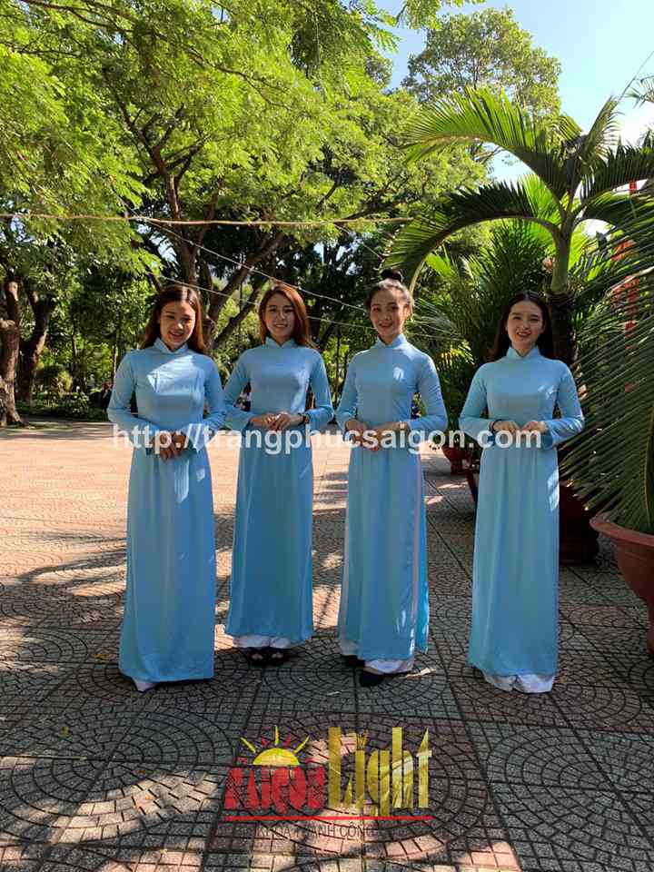 cho thuê áo dài lụa màu xanh ngọc giá rẻ
