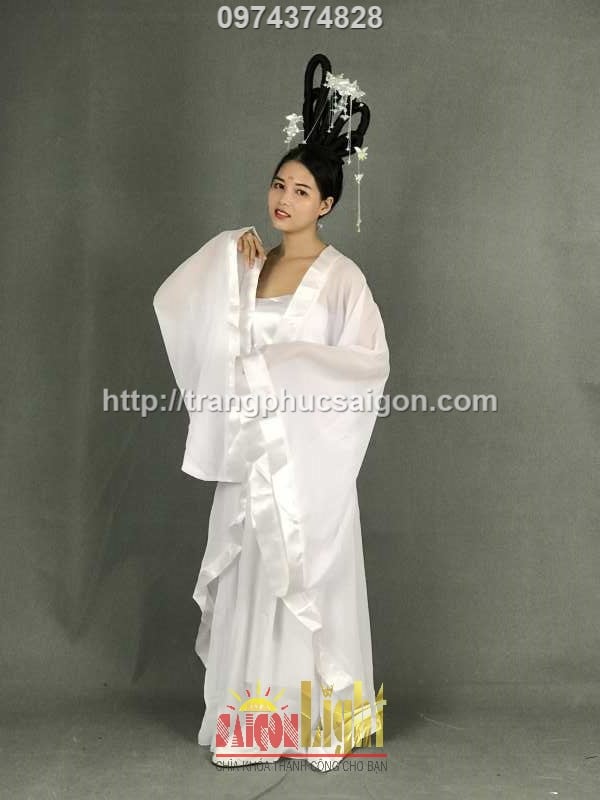 cho thuê đồ cổ trang màu trắng giá rẻ