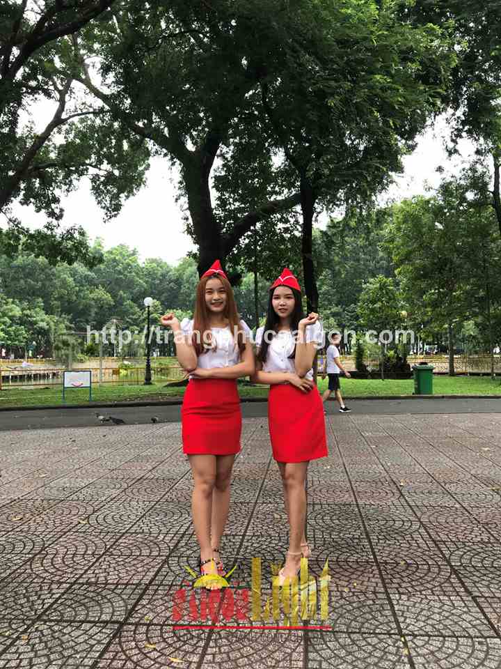 cho thuê set chân váy đỏ áo trắng + nón giá rẻ